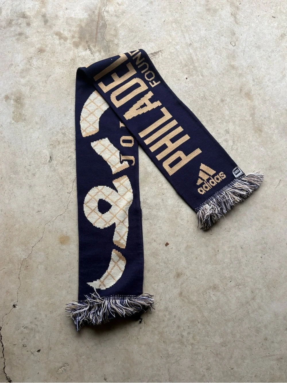 2010 Adidas Philadelphia Union “founding member” scarf w/ rattle